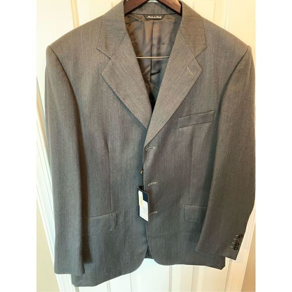 Silvio Bresciani gray blazer size 42R  new with tags  3 button - Picture 2 of 9